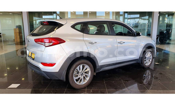 Sayi Na hannu Hyundai Tucson White Mota in Maseru a Maseru Sayi Na hannu Hyundai Tucson White Mota in Maseru a Maseru