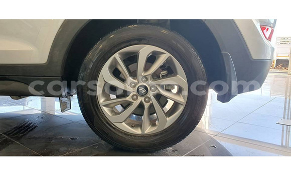 Sayi Na hannu Hyundai Tucson White Mota in Maseru a Maseru Sayi Na hannu Hyundai Tucson White Mota in Maseru a Maseru