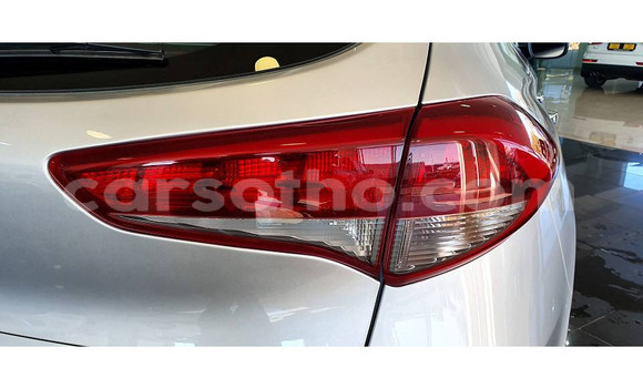 Sayi Na hannu Hyundai Tucson White Mota in Maseru a Maseru Sayi Na hannu Hyundai Tucson White Mota in Maseru a Maseru