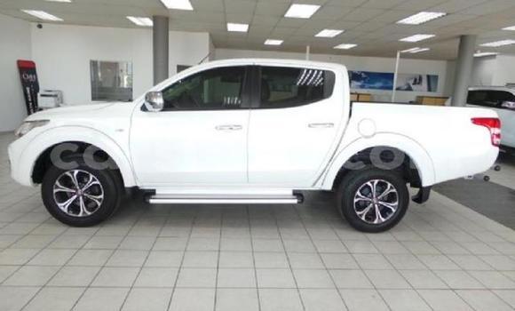 Sayi Na hannu Fiat Fullback White Mota in Maseru a Maseru Sayi Na hannu Fiat Fullback White Mota in Maseru a Maseru