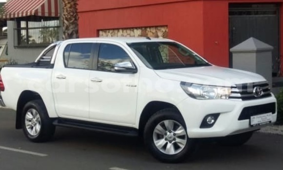 Buy Used Toyota Hilux White Car in Maseru in Maseru Buy Used Toyota Hilux White Car in Maseru in Maseru
