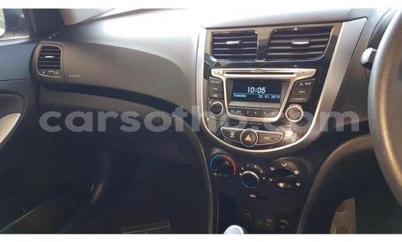 اشتري مستعمل Hyundai Accent White سيارة في Import - Dubai في Maseru اشتري مستعمل Hyundai Accent White سيارة في Import - Dubai في Maseru