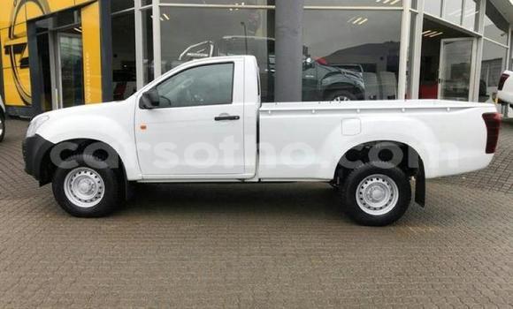 Sayi Na hannu Isuzu FVZ White Babbar mota in Maseru a Maseru Sayi Na hannu Isuzu FVZ White Babbar mota in Maseru a Maseru