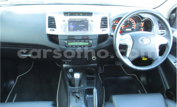 اشتري مستعمل Toyota Hilux White سيارة في Maseru في Maseru اشتري مستعمل Toyota Hilux White سيارة في Maseru في Maseru