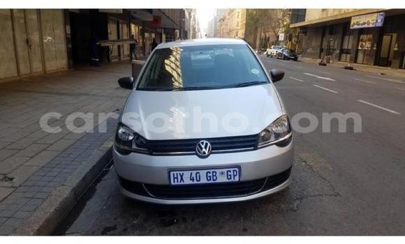 Acheter Occasion Voiture Volkswagen Polo Gris à Maputsoe, Leribe Acheter Occasion Voiture Volkswagen Polo Gris à Maputsoe, Leribe
