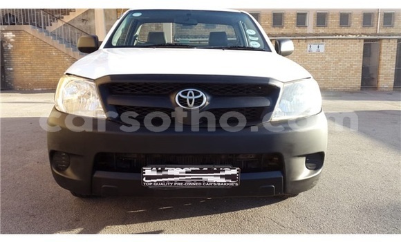 اشتري مستعمل Toyota Hilux White سيارة في Maseru في Maseru اشتري مستعمل Toyota Hilux White سيارة في Maseru في Maseru