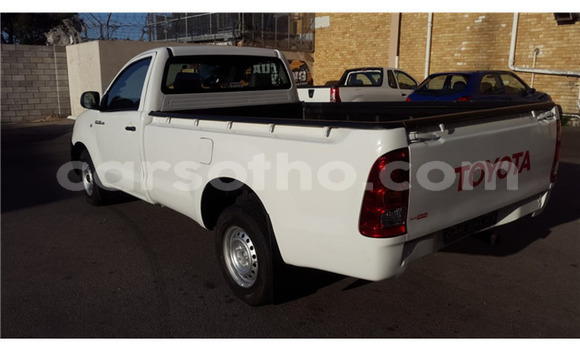 اشتري مستعمل Toyota Hilux White سيارة في Maseru في Maseru اشتري مستعمل Toyota Hilux White سيارة في Maseru في Maseru