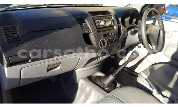 اشتري مستعمل Toyota Hilux White سيارة في Maseru في Maseru اشتري مستعمل Toyota Hilux White سيارة في Maseru في Maseru