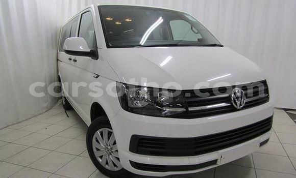 Acheter Occasion Voiture Volkswagen Transporter Blanc à Maseru, Maseru Acheter Occasion Voiture Volkswagen Transporter Blanc à Maseru, Maseru