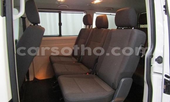 Acheter Occasion Voiture Volkswagen Transporter Blanc à Maseru, Maseru Acheter Occasion Voiture Volkswagen Transporter Blanc à Maseru, Maseru