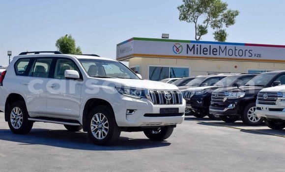 Acheter Neuf Voiture Toyota Prado Blanc à Butha Buthe, Butha-Buthe Acheter Neuf Voiture Toyota Prado Blanc à Butha Buthe, Butha-Buthe