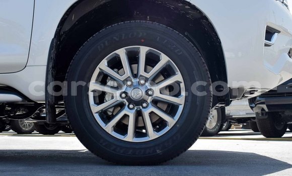 Acheter Neuf Voiture Toyota Prado Blanc à Butha Buthe, Butha-Buthe Acheter Neuf Voiture Toyota Prado Blanc à Butha Buthe, Butha-Buthe