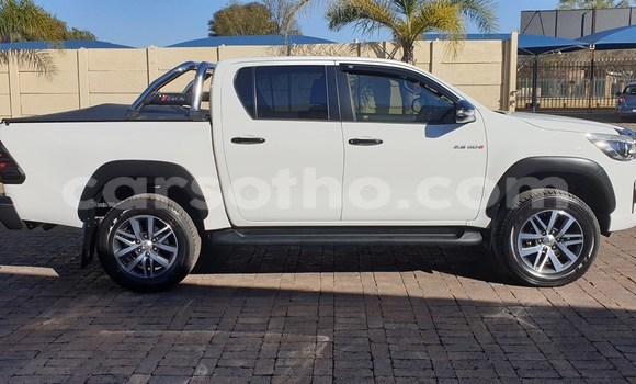اشتري مستعمل Toyota Hilux White سيارة في Maseru في Maseru اشتري مستعمل Toyota Hilux White سيارة في Maseru في Maseru