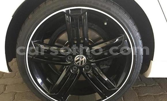 Acheter Occasion Voiture Volkswagen Golf R Blanc à Import - Dubai, Maseru Acheter Occasion Voiture Volkswagen Golf R Blanc à Import - Dubai, Maseru