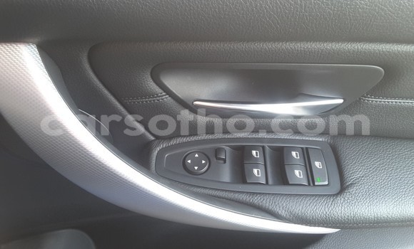 Sayi Na hannu BMW 3–Series Blue Mota in Maseru a Maseru Sayi Na hannu BMW 3–Series Blue Mota in Maseru a Maseru
