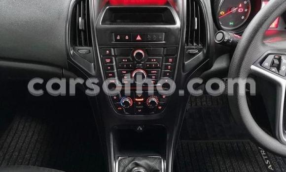 Acheter Occasion Voiture Opel Astra Rouge à Thaba–Tseka, Mafeteng Acheter Occasion Voiture Opel Astra Rouge à Thaba–Tseka, Mafeteng