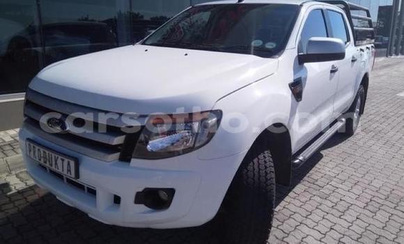 Sayi Na hannu Ford Ranger White Mota in Maputsoe a Leribe Sayi Na hannu Ford Ranger White Mota in Maputsoe a Leribe