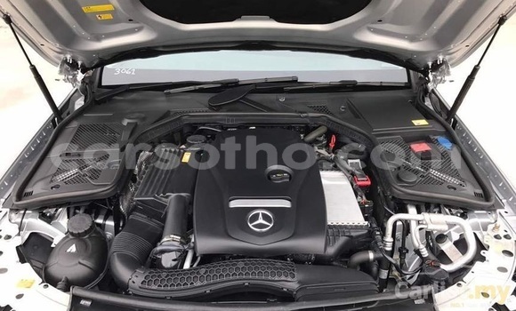 اشتري مستعمل Mercedes-Benz C–Class Silver سيارة في Maseru في Maseru اشتري مستعمل Mercedes-Benz C–Class Silver سيارة في Maseru في Maseru