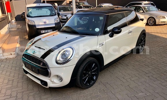 اشتري مستعمل Mini Cooper White سيارة في Maputsoe في Leribe اشتري مستعمل Mini Cooper White سيارة في Maputsoe في Leribe