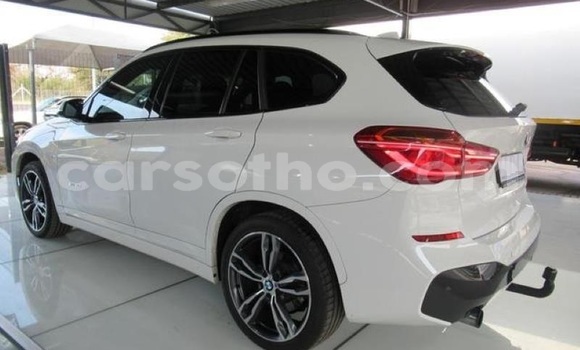 Sayi Na hannu BMW X1 White Mota in Butha–Buthe a Thaba-Tseka Sayi Na hannu BMW X1 White Mota in Butha–Buthe a Thaba-Tseka
