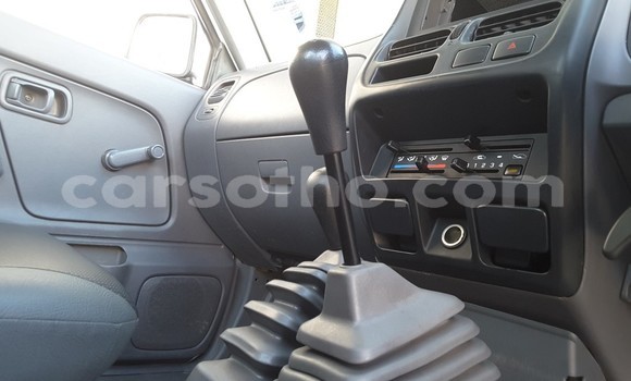 اشتري مستعمل Nissan Hardbody White سيارة في Butha Buthe في Butha-Buthe اشتري مستعمل Nissan Hardbody White سيارة في Butha Buthe في Butha-Buthe