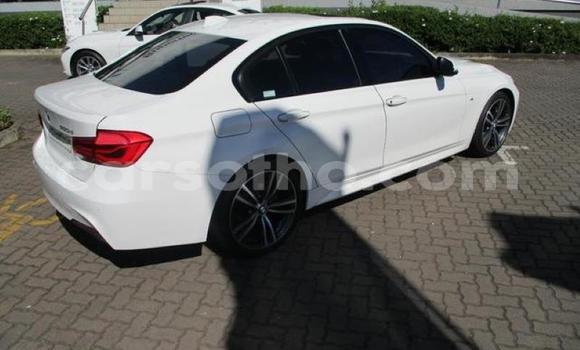 Sayi Na hannu BMW 3–Series White Mota in Mafeteng a Mafeteng Sayi Na hannu BMW 3–Series White Mota in Mafeteng a Mafeteng