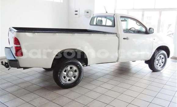 Buy Used Toyota Hilux White Car in Maseru in Maseru Buy Used Toyota Hilux White Car in Maseru in Maseru