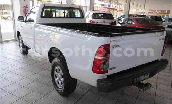 Buy Used Toyota Hilux White Car in Maseru in Maseru Buy Used Toyota Hilux White Car in Maseru in Maseru