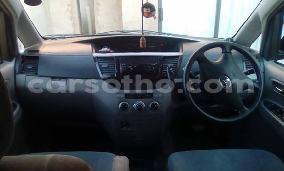 Acheter Occasion Voiture Toyota Voxy Noir à Maseru, Maseru Acheter Occasion Voiture Toyota Voxy Noir à Maseru, Maseru