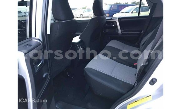 Buy Import Toyota HiAce Other Truck in Import - Dubai in Maseru Buy Import Toyota HiAce Other Truck in Import - Dubai in Maseru