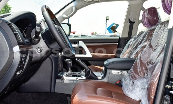 Acheter Neuf Voiture Toyota Land Cruiser Noir à Butha Buthe, Butha-Buthe Acheter Neuf Voiture Toyota Land Cruiser Noir à Butha Buthe, Butha-Buthe