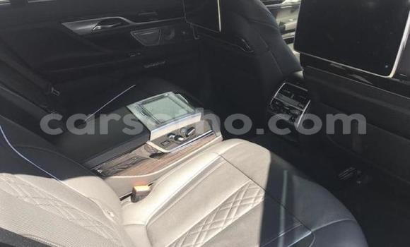 Sayi Na hannu BMW 7er White Mota in Hlotse a Leribe Sayi Na hannu BMW 7er White Mota in Hlotse a Leribe