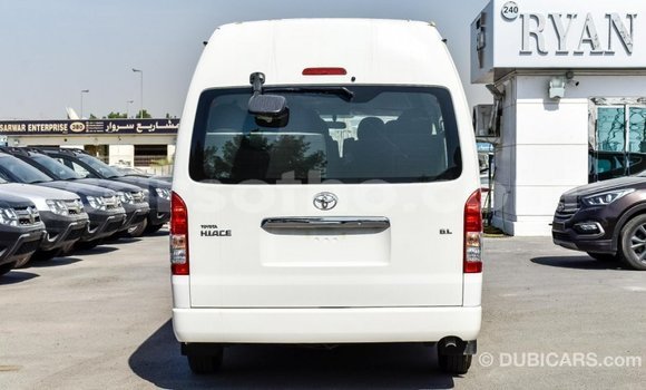 Sayi Imported Toyota Hiace White Mota in Import - Dubai a Maseru Sayi Imported Toyota Hiace White Mota in Import - Dubai a Maseru