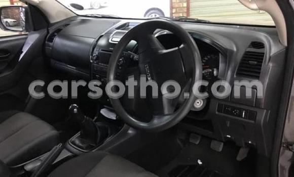 Acheter Occasion Voiture Isuzu KB Noir à Hlotse, Leribe Acheter Occasion Voiture Isuzu KB Noir à Hlotse, Leribe