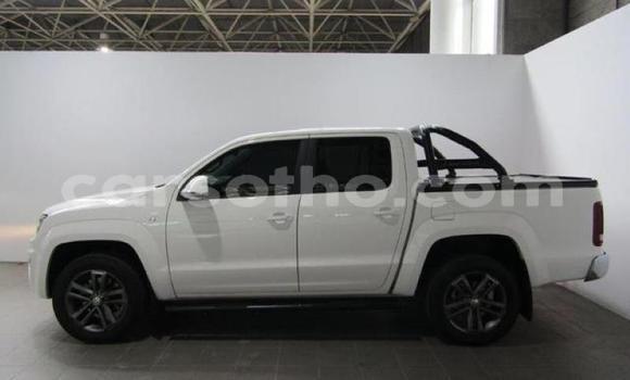 Sayi Na hannu Volkswagen Amarok White Mota in Hlotse a Leribe Sayi Na hannu Volkswagen Amarok White Mota in Hlotse a Leribe
