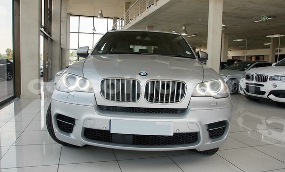 Sayi Na hannu BMW X5 Silver Mota in Maseru a Maseru Sayi Na hannu BMW X5 Silver Mota in Maseru a Maseru