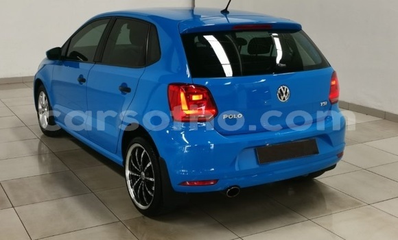Buy Used Volkswagen Polo Blue Car in Maputsoe in Leribe Buy Used Volkswagen Polo Blue Car in Maputsoe in Leribe