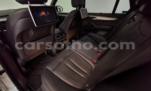 اشتري مستعمل Toyota Hilux White سيارة في Maseru في Maseru اشتري مستعمل Toyota Hilux White سيارة في Maseru في Maseru