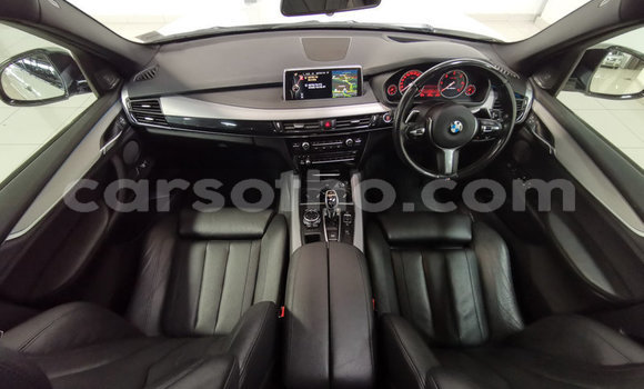 اشتري مستعمل Toyota Hilux White سيارة في Maseru في Maseru اشتري مستعمل Toyota Hilux White سيارة في Maseru في Maseru