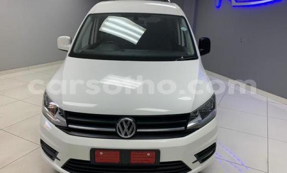 Acheter Occasion Voiture Volkswagen Caddy Blanc à Mokhotlong, Berea Acheter Occasion Voiture Volkswagen Caddy Blanc à Mokhotlong, Berea