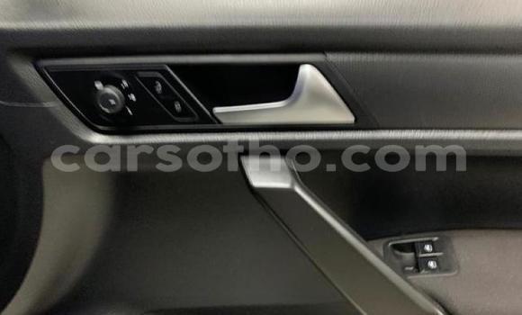 Acheter Occasion Voiture Volkswagen Caddy Blanc à Mokhotlong, Berea Acheter Occasion Voiture Volkswagen Caddy Blanc à Mokhotlong, Berea