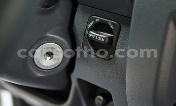 Acheter Occasion Voiture Toyota Land Cruiser Blanc à Maseru, Maseru Acheter Occasion Voiture Toyota Land Cruiser Blanc à Maseru, Maseru