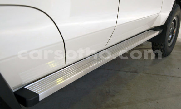 Acheter Occasion Voiture Toyota Land Cruiser Blanc à Maseru, Maseru Acheter Occasion Voiture Toyota Land Cruiser Blanc à Maseru, Maseru