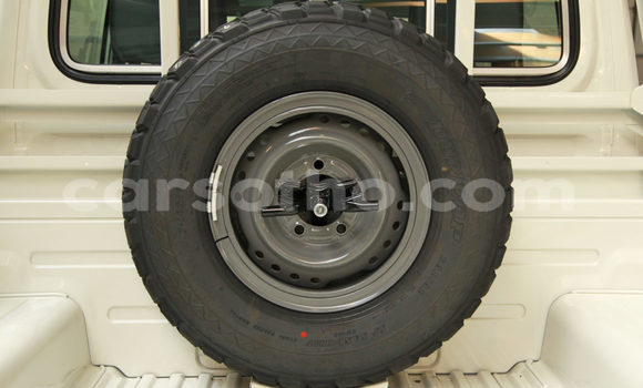 Acheter Occasion Voiture Toyota Land Cruiser Blanc à Maseru, Maseru Acheter Occasion Voiture Toyota Land Cruiser Blanc à Maseru, Maseru