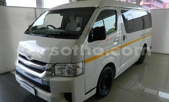 Buy Used Toyota Hiace White Car in Maseru in Maseru Buy Used Toyota Hiace White Car in Maseru in Maseru