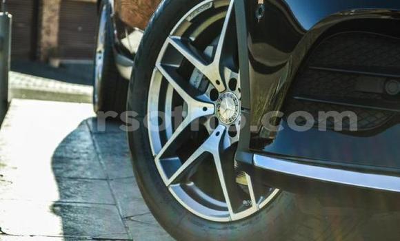 Buy Used Mercedes-Benz GLC Black Car in Hlotse in Leribe Buy Used Mercedes-Benz GLC Black Car in Hlotse in Leribe