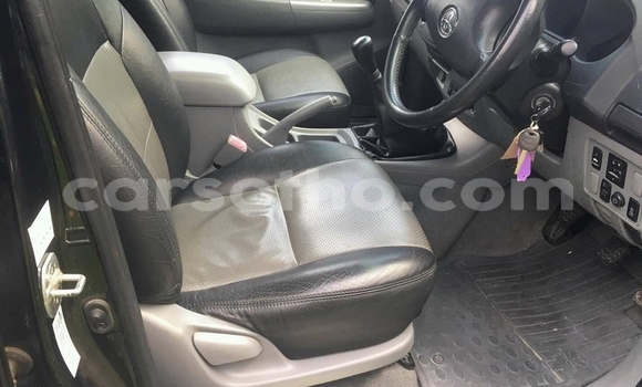 Buy Used Toyota Hilux Blue Car in Maseru in Maseru Buy Used Toyota Hilux Blue Car in Maseru in Maseru