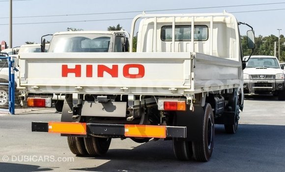 Sayi Imported Hino 300 Series White Babbar mota in Import - Dubai a Maseru Sayi Imported Hino 300 Series White Babbar mota in Import - Dubai a Maseru