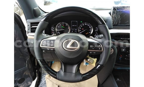 Acheter Import Voiture Lexus LX Noir à Import - Dubai, Maseru Acheter Import Voiture Lexus LX Noir à Import - Dubai, Maseru