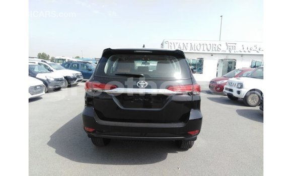 اشتري Imported Toyota Fortuner Black سيارة في Import - Dubai في Maseru اشتري Imported Toyota Fortuner Black سيارة في Import - Dubai في Maseru